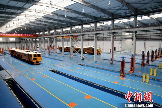 圖為檢修車間?！堖h 攝